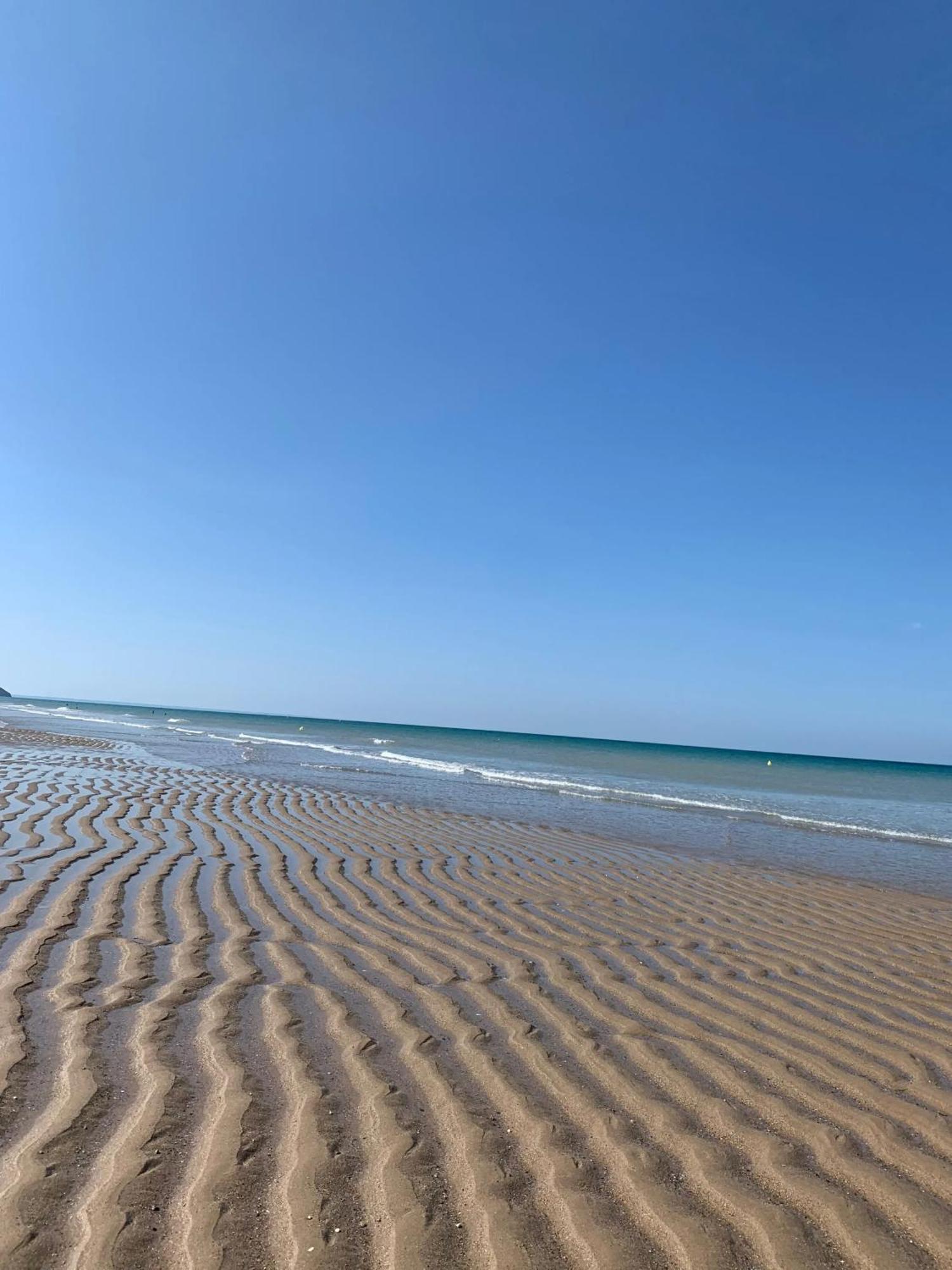 Appartement Moderne A Granville 55 M² Vue Sur Mer ภายนอก รูปภาพ