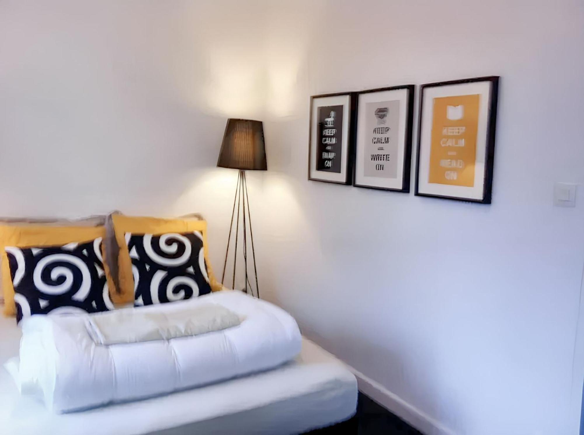 Appartement Moderne A Granville 55 M² Vue Sur Mer ภายนอก รูปภาพ